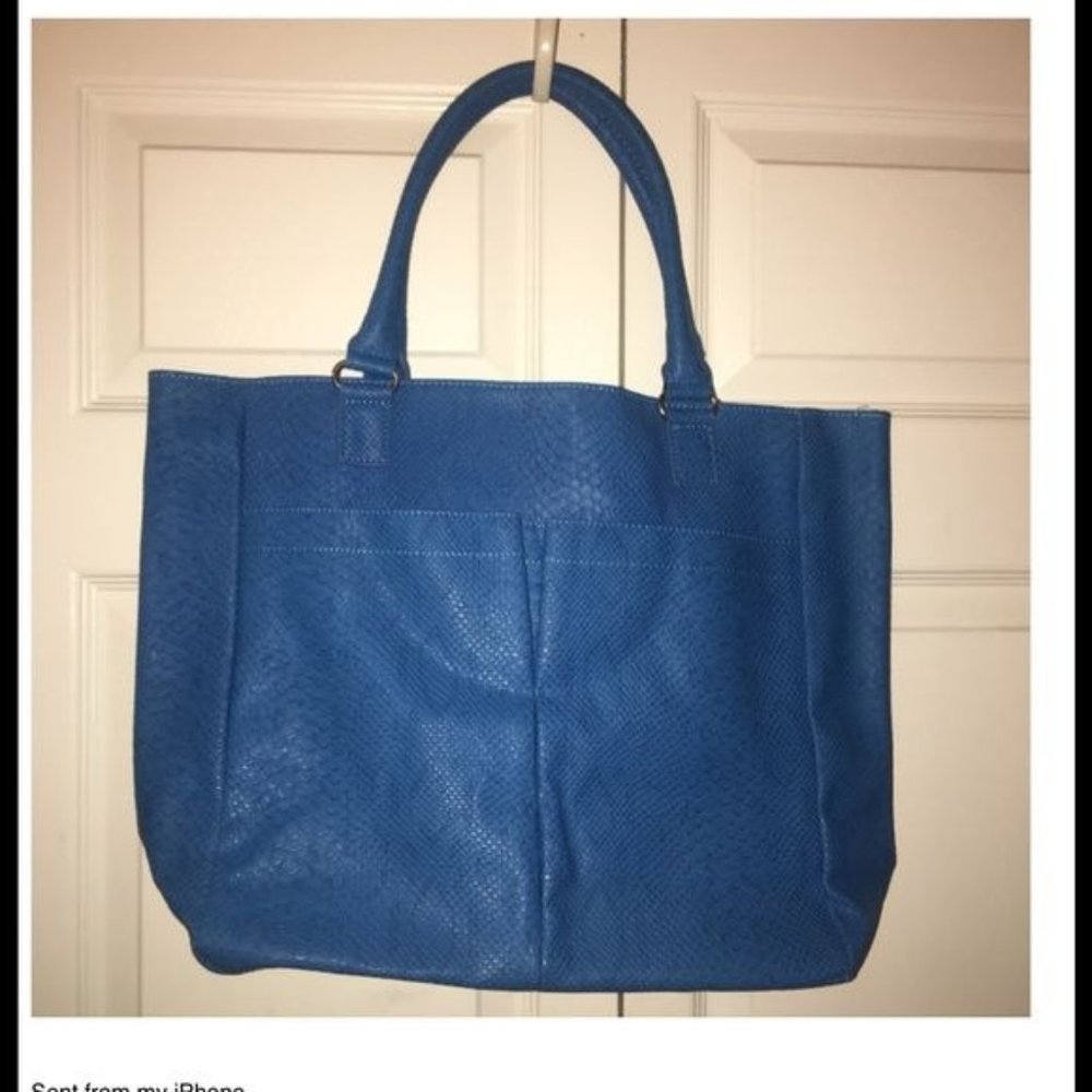Nieman Marcus BLUE snake like large Tote Bag NWOT